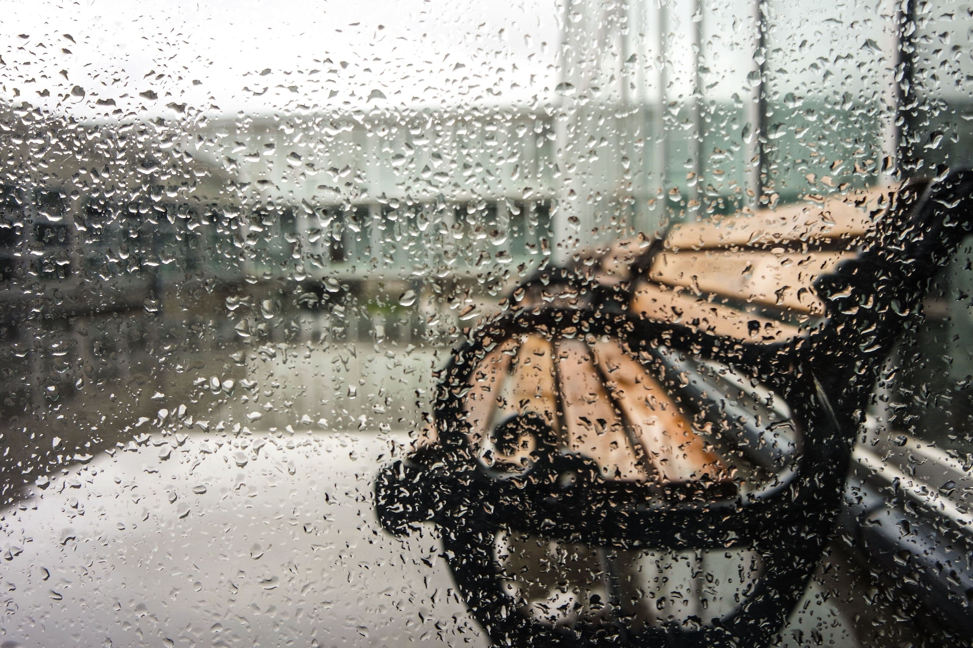 Monsoon skincare in Pakistan: humidity, fungal acne, and sweat